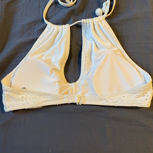 White Keyhole Swim Top - Picture 2 of 3